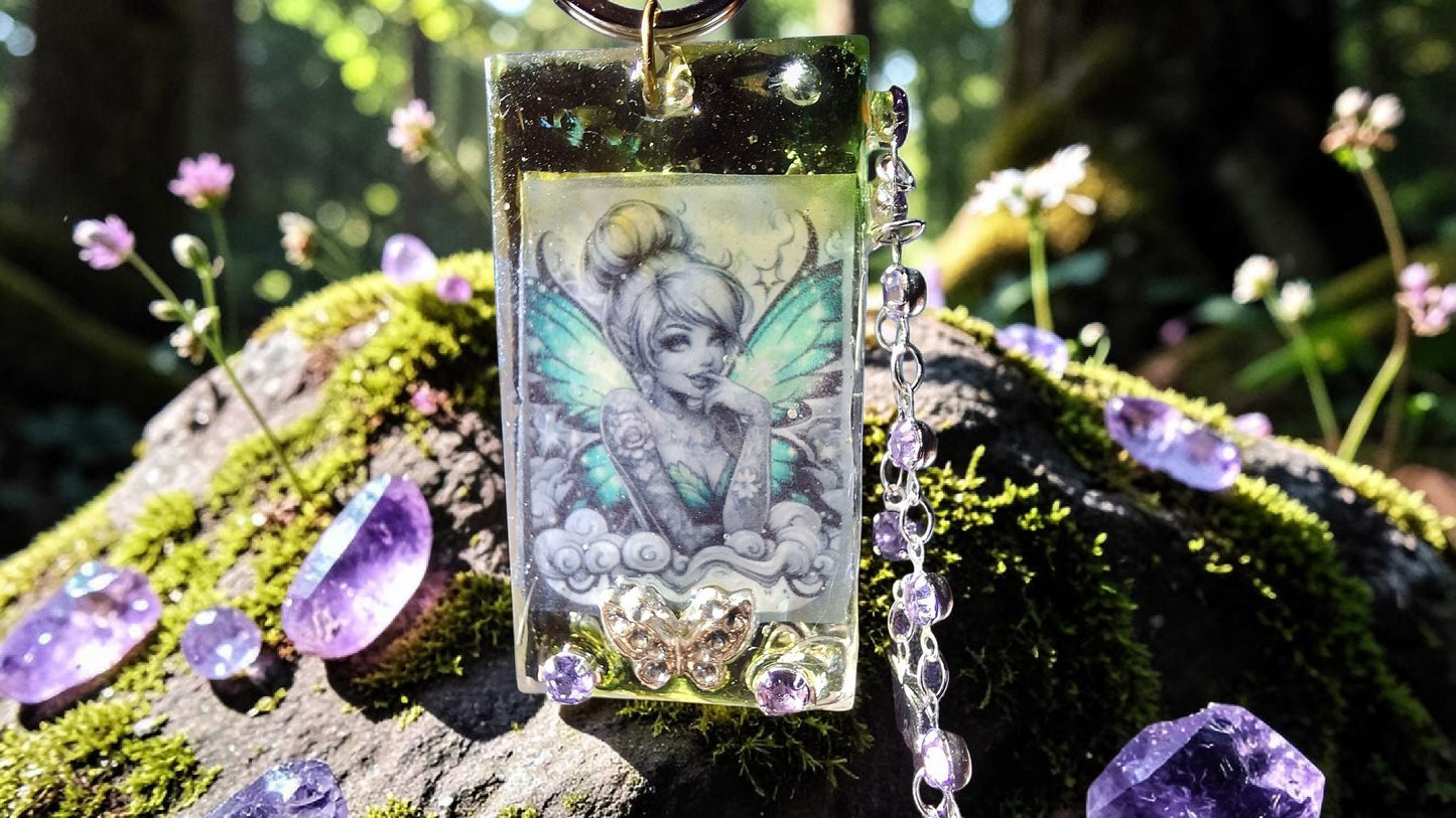 porte clef féerique en résine uv / petite fée verte