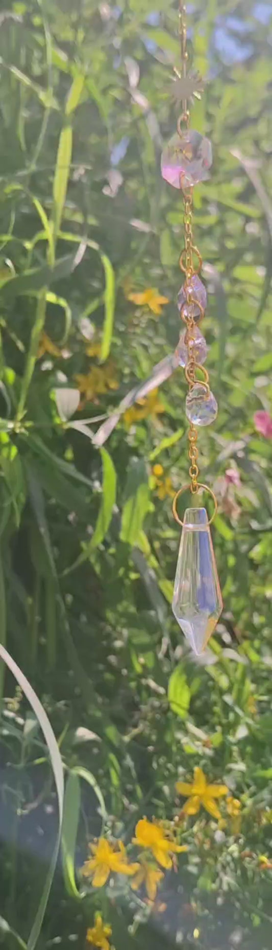 Attrape-soleil / Suncatcher zen – Cristaux & breloques multicolores | Fait main Québec